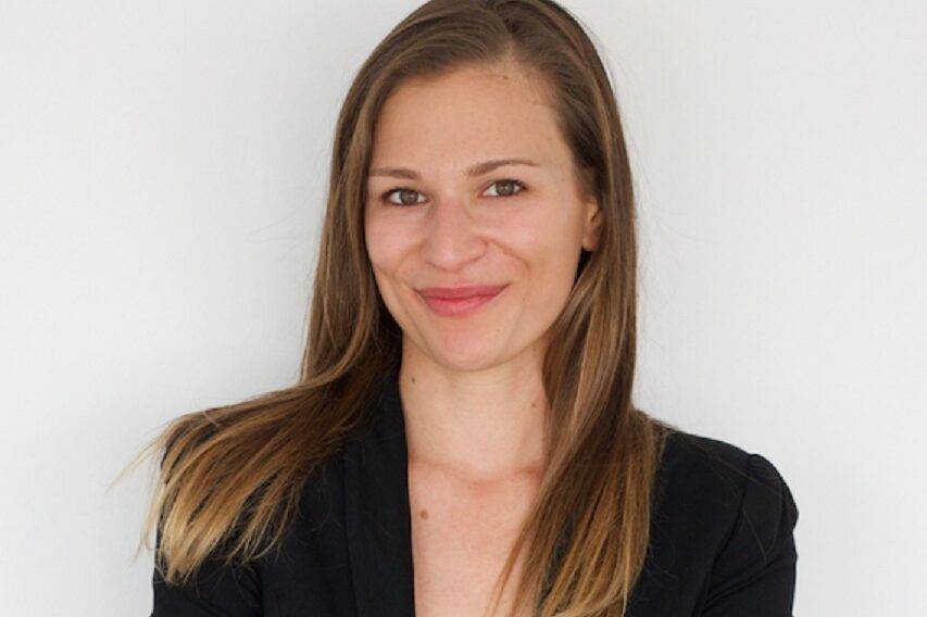 Gesundheit und Kommunikation – für Johanna Manschein zwei Themen, die ihre berufliche Laufbahn maßgeblich prägen sollten. Während des berufsbegleitenden Studiums der Publizistik- und Kommunikationswissenschaft in Wien konnte Johanna Manschein neben kommunikationswissenschaftlichen Themen durch Wahlfächer in Ernährungswissenschaften und Psychologie den Fokus auf das Thema Gesundheit legen.